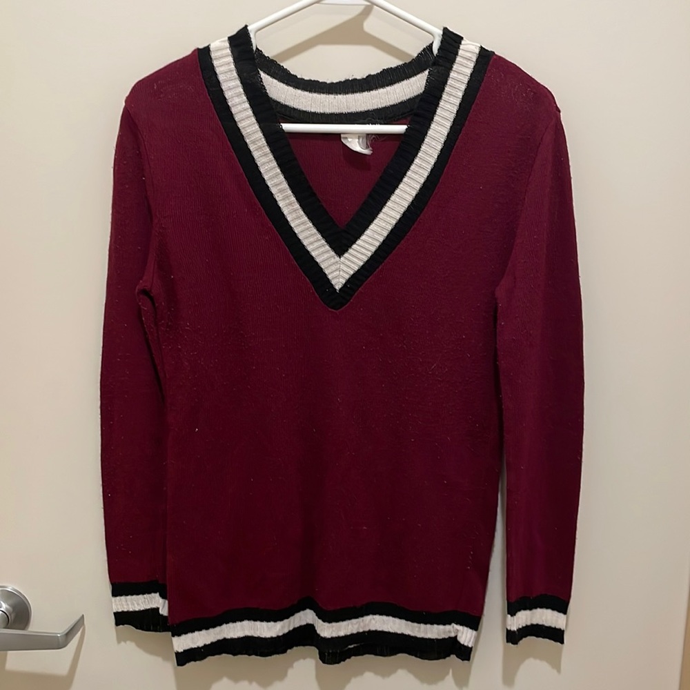 Maroon v neck sweater